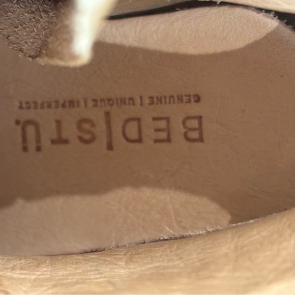 BED STU Sz 6.5 Blaire Stacked Heel Zipper Lace Up Back Ankle Booties Tan Rustic - Picture 9 of 14